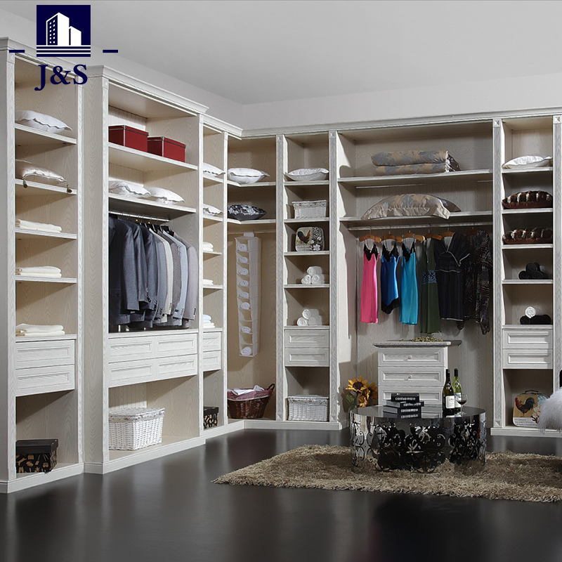 Walk-in colset ndadekake urip kebak ritual