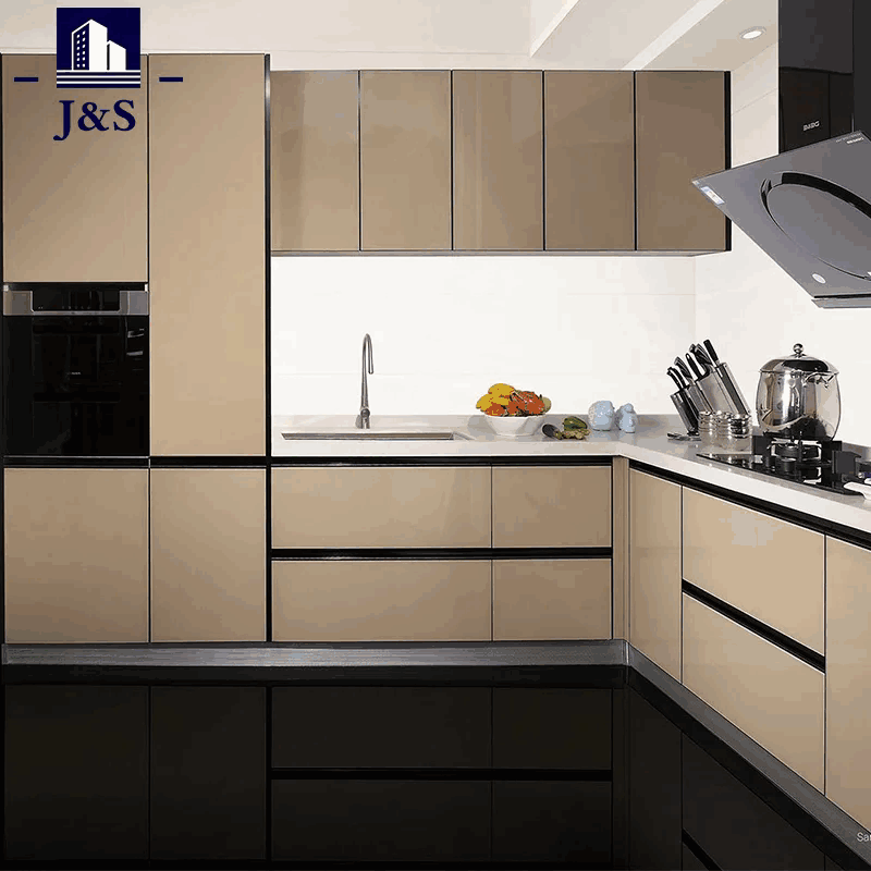 Napa milih hardware kabinet pawon abu-abu?